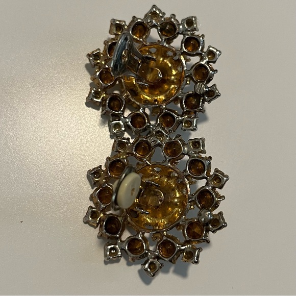 Vintage Rhinestone Clip on Earrings - Picture 6 of 8